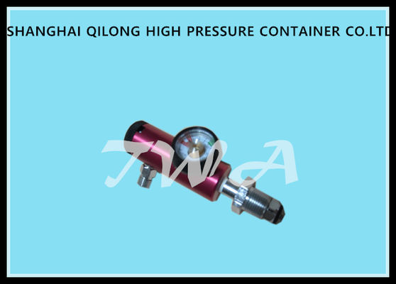 中国 販売、CGA 540のためのアメリカの真鍮の医学的用途の酸素の調整装置のためのQL-ACGA540R-2 サプライヤー